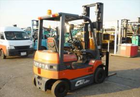 Xe-nang-Toyota-02.png