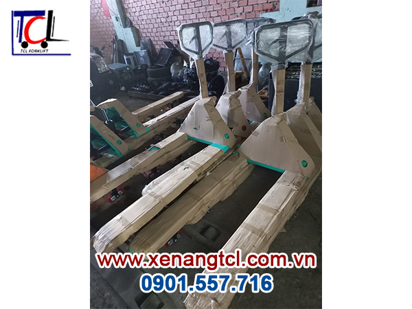 Xe nâng tay